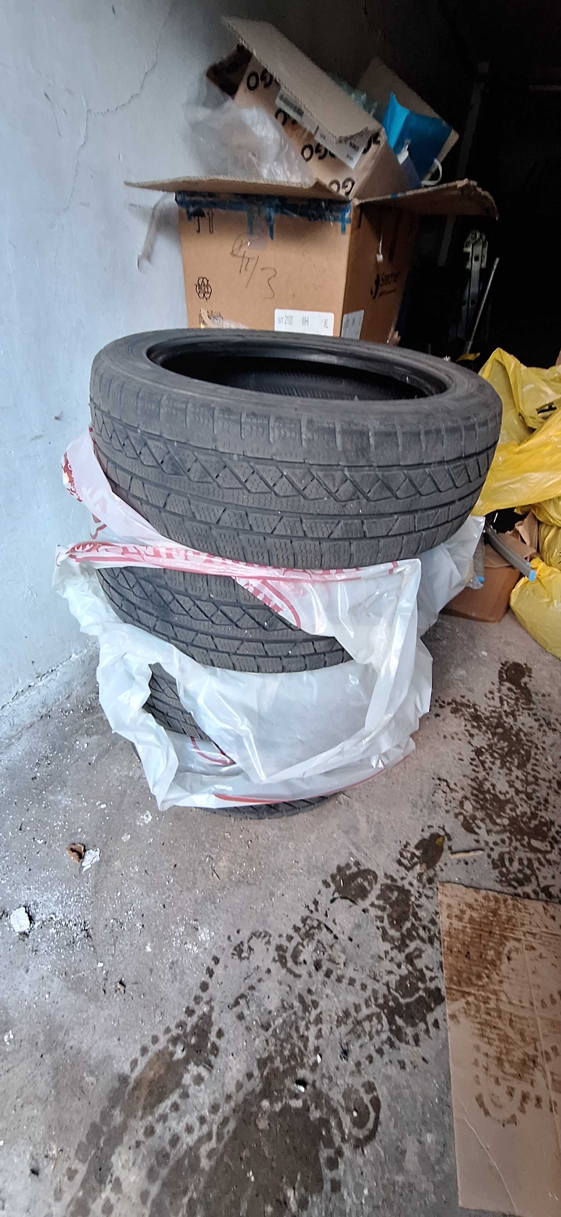 гуми зимни PETLAS 215/55 R18