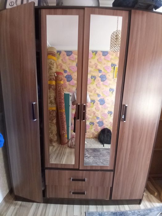 Продается шкаф б/у