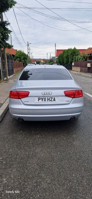 Vând Audi a 8 Pret FIX
