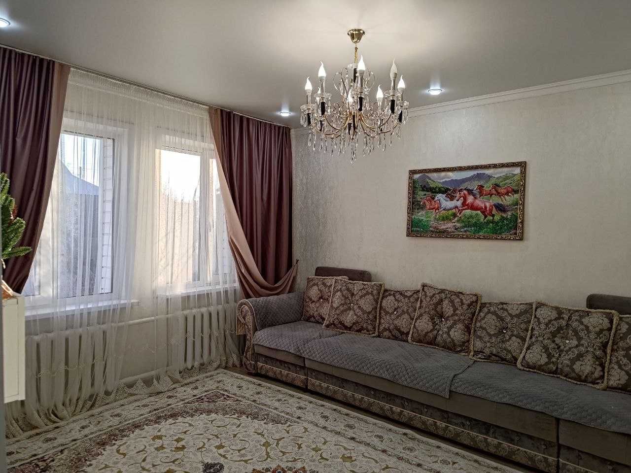 Продам 4-х комнатный ДОМ в Пришахтинске