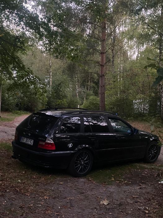 Bmw e46 2004.  180cp