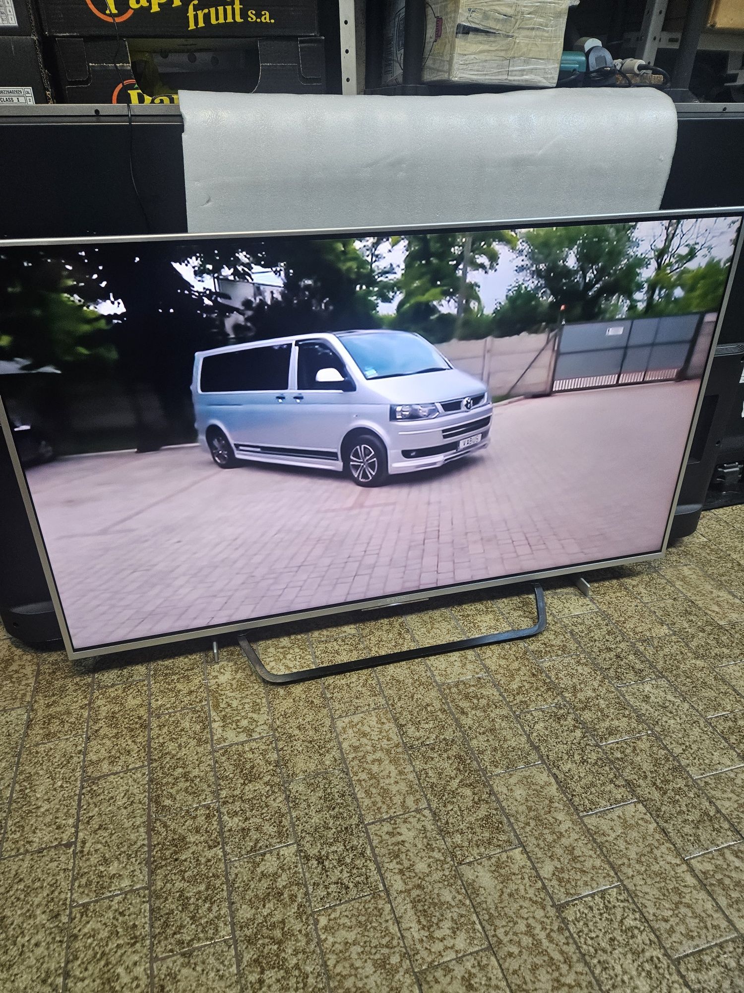Продавам SONY KD-55X8507C