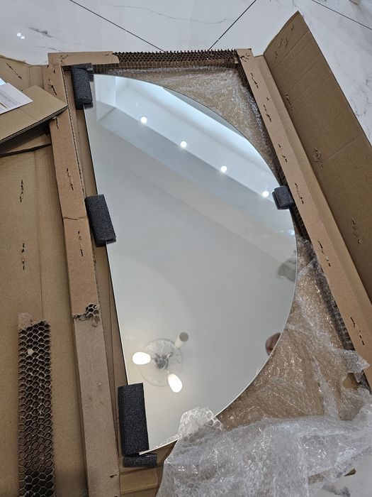 Огледало полумесец 45 х 90см