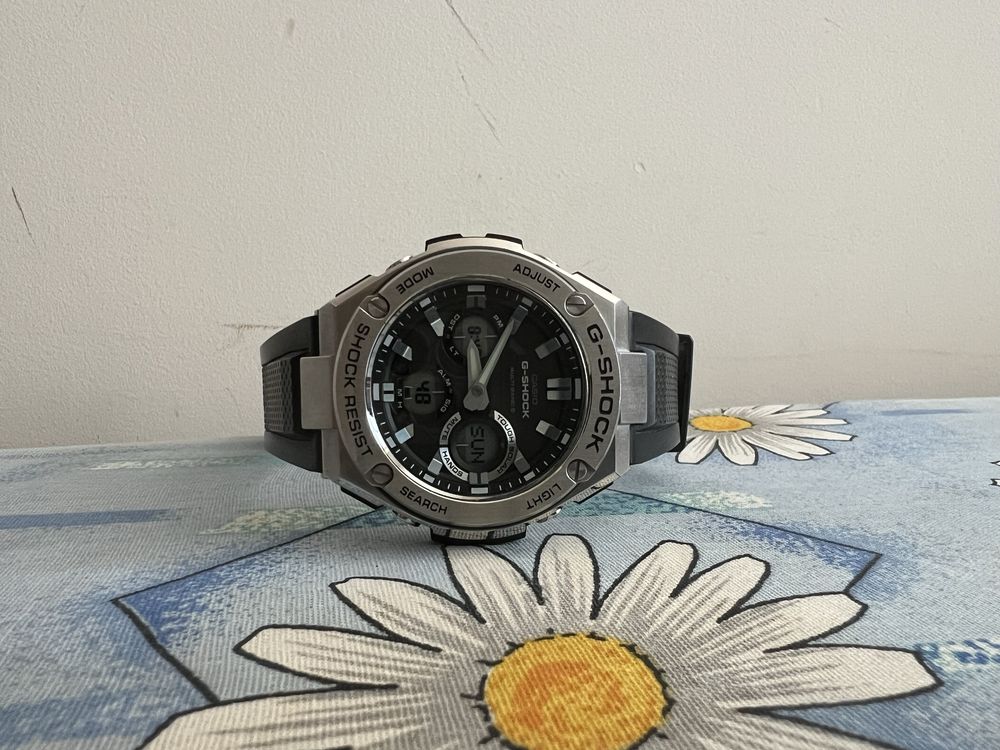 Часовник Casio G-Shock GST-W110-1AER