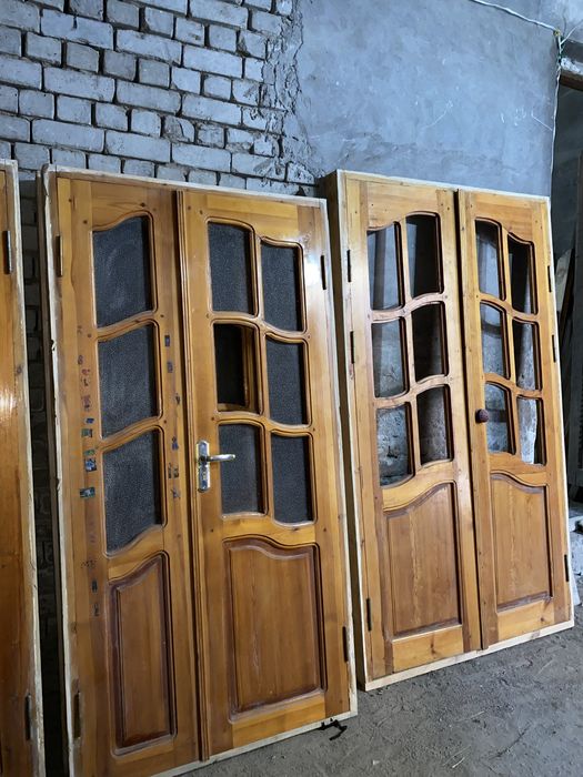 Eski dizayindaki ammo sifati yuqori deraza