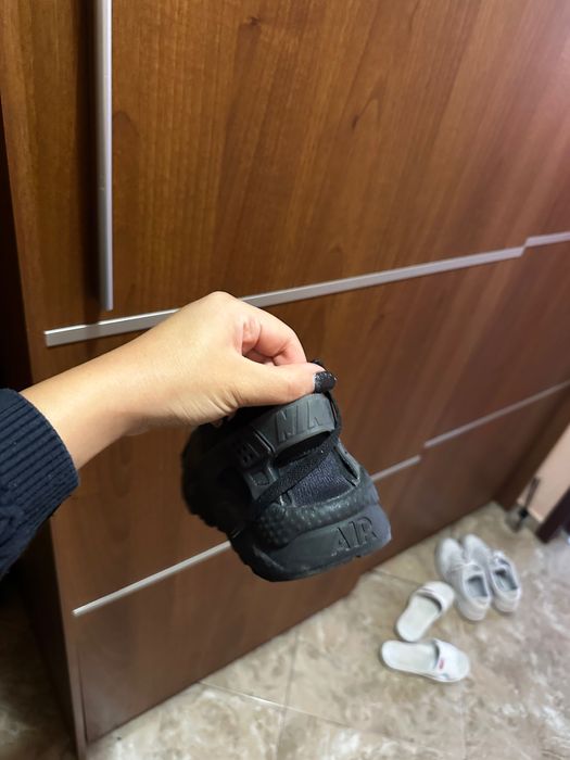 Nike Air Huarache  дамски маратонки черни