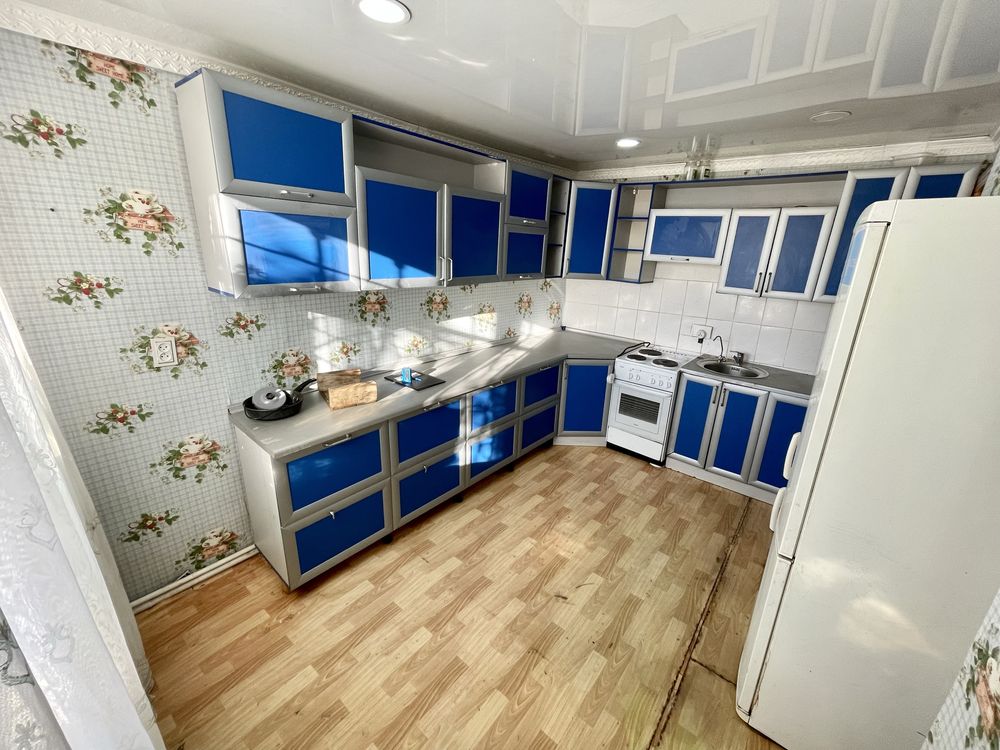 Продается 4-комнатный дом на 92 квартале