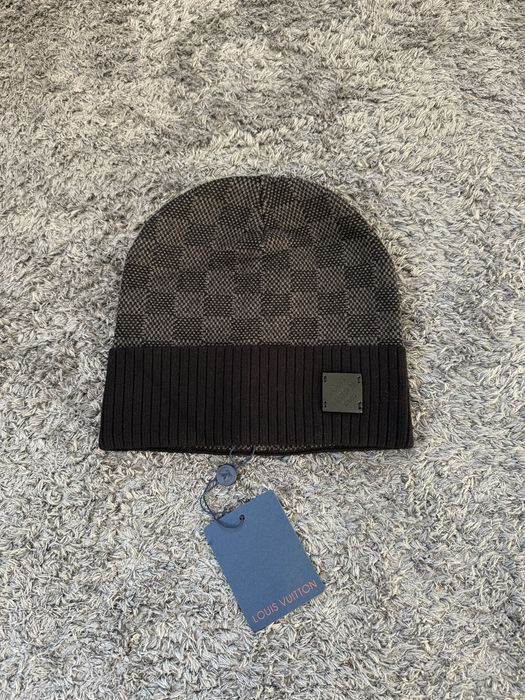 Caciula Louis Vuitton Black