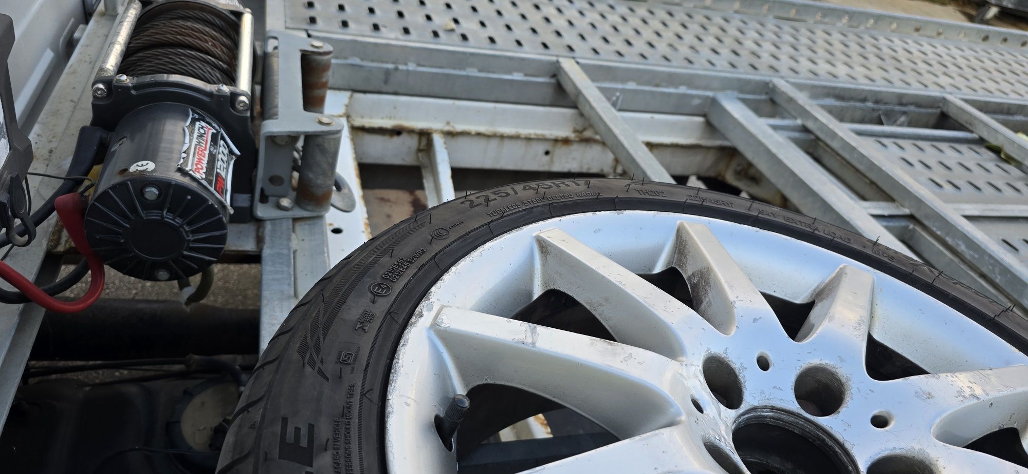 Джанти 5 112 17 ки, MERCEDES 225 45 17 гуми дот 24г. оригинални  алуми