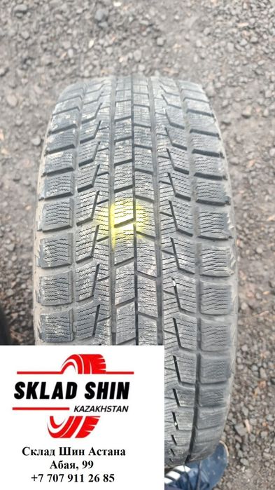 Зимние шины (липучки, шипы) б/у 215/50/17 Европа / Япония