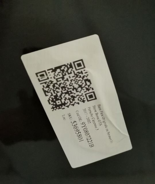 Предна броня Оригинална със сензори в добро състояние GTS Порше / Pors