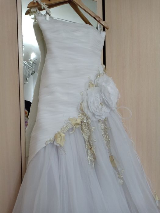 Свадебные платья