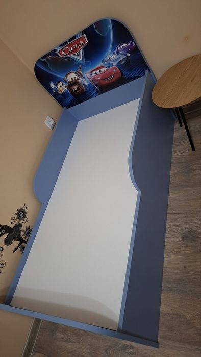 Продавам детско легло