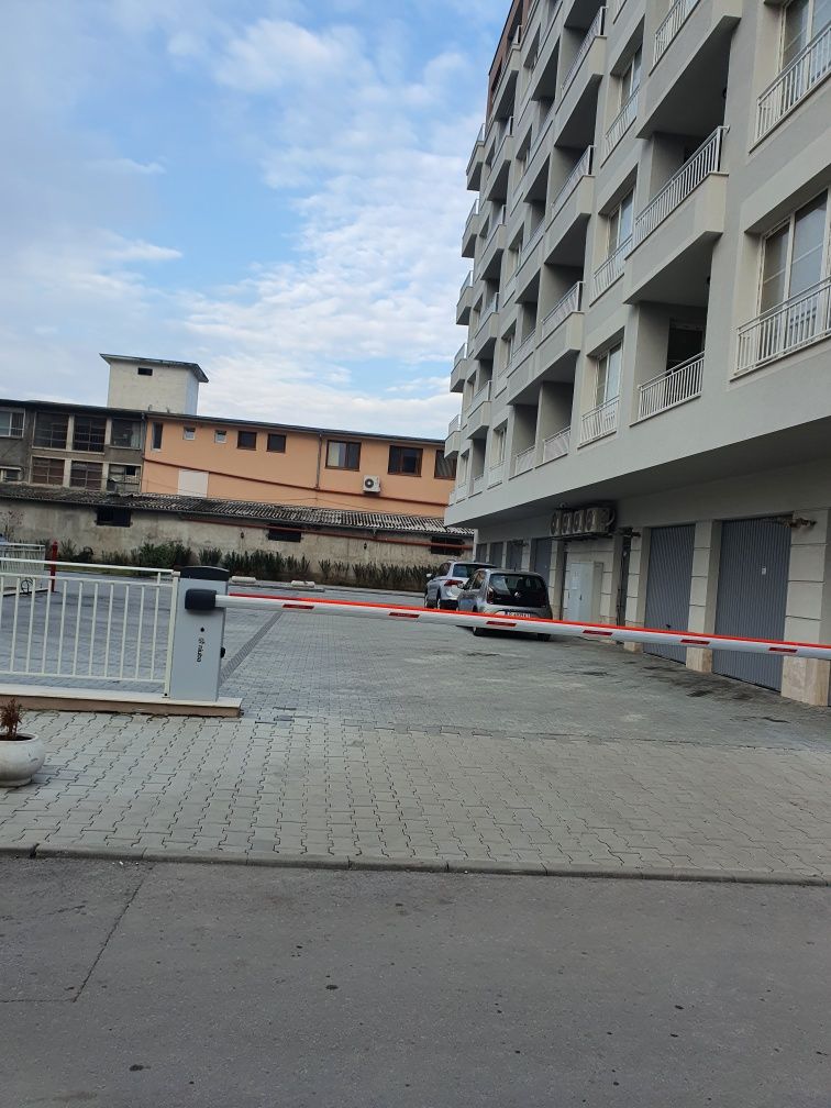 Дава се под наем Гараж / Паркомясто в Пловдив, Гагарин - 15 кв.м за 61.2 € - Снимка #4