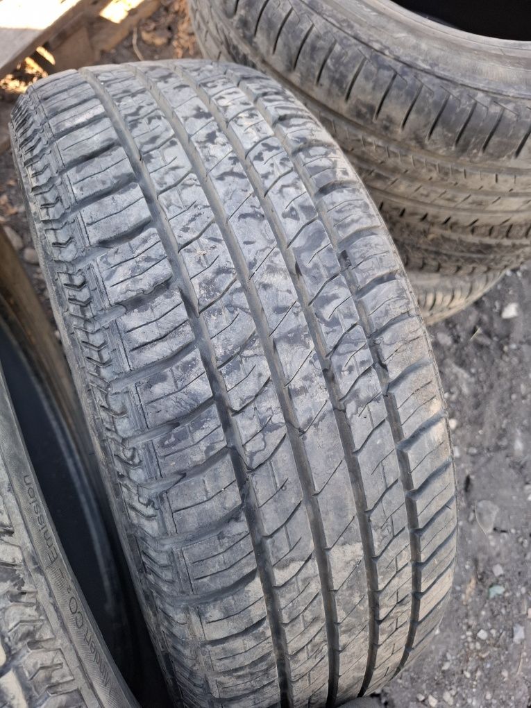 Vand 2 anvelope 205 60 15 continental de vara ca noi au fost rezerve