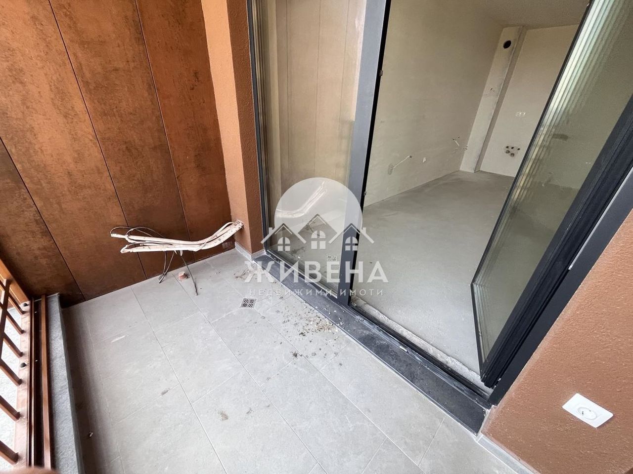 Продава се Тристаен апартамент в к.к. Св.Св. Константин и Елена - 148 кв.м за 2028 €/кв.м - Снимка #8