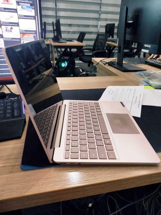 Surface Laptop Go Intel Core i5 RAM 8GB SSD 128GB Sandstone