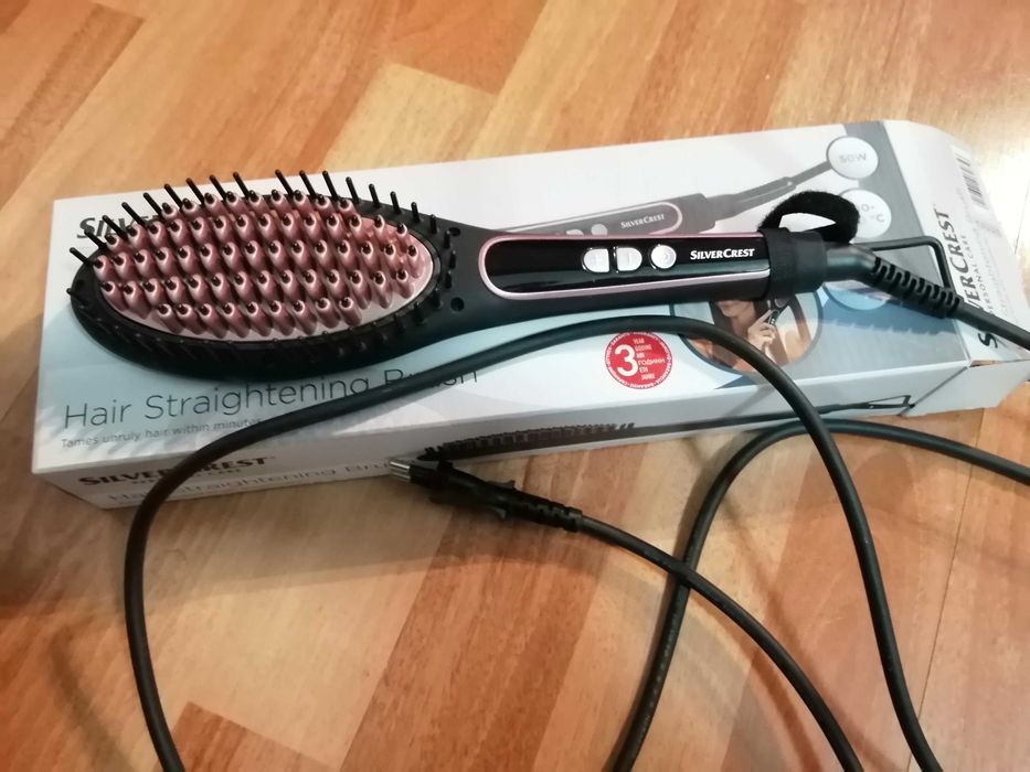 Четка за изправяне на коса