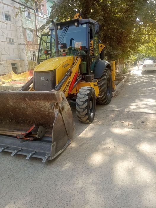 New Holland b90b