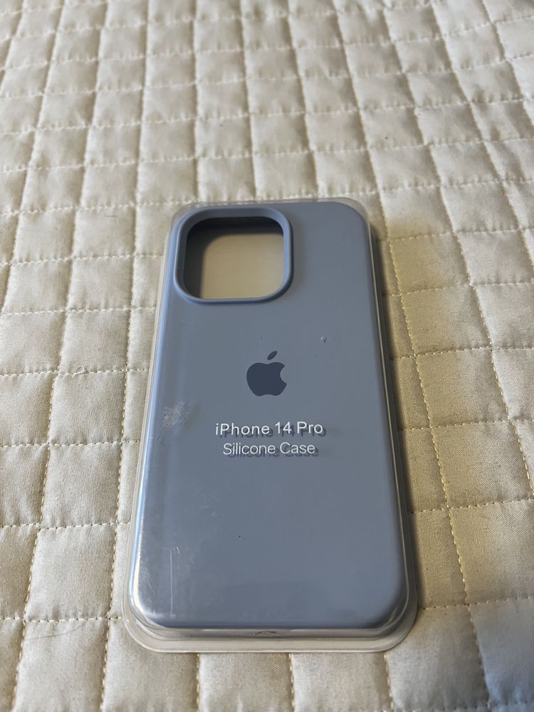 Apple Silicone Case Калъф за iPhone 14 Pro(неразпечатван)
