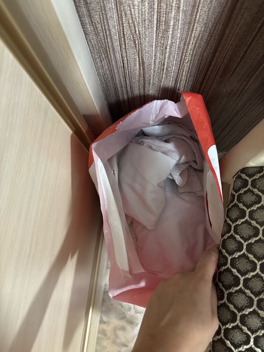 Отдам бесплатно школьные вещи для девочки на рост 140 см