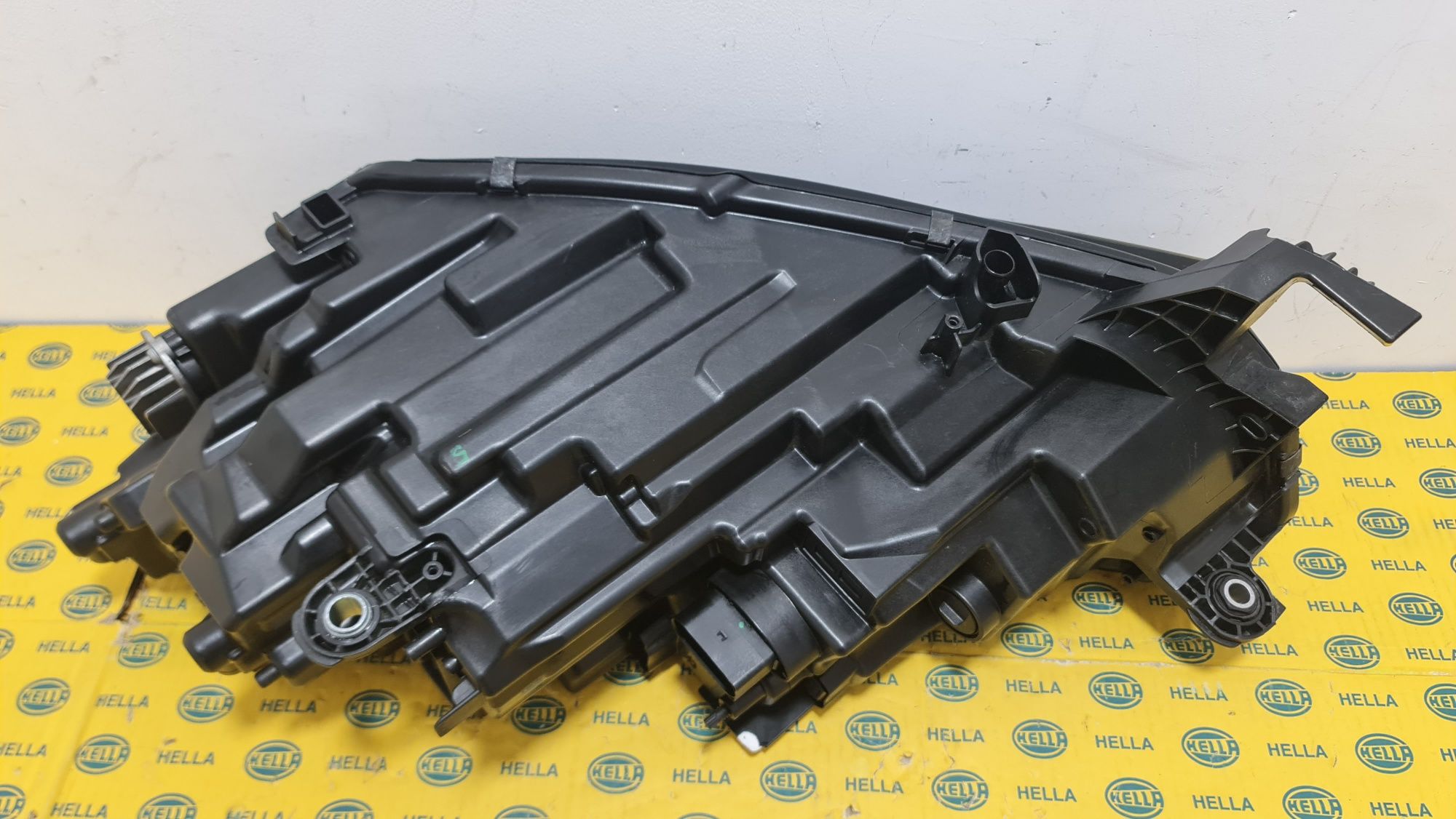 Faruri Far led Skoda Octavia 4 IV 2020+ 5E1941016