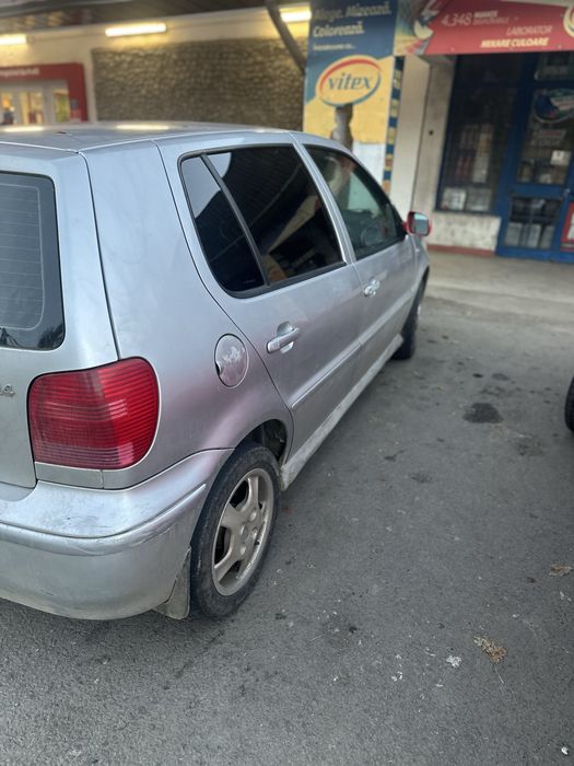 Vand polo 2002 1.4 benzina pret 420 de euro negociabil