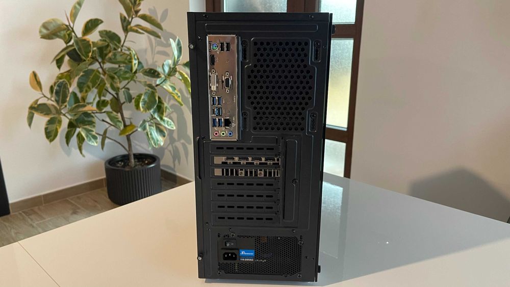 PC Gaming i5-9400F • RTX 4060 Ti • 32GB RAM • SSD 1TB