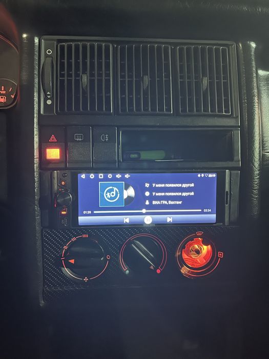 Продам андроид магнитолу