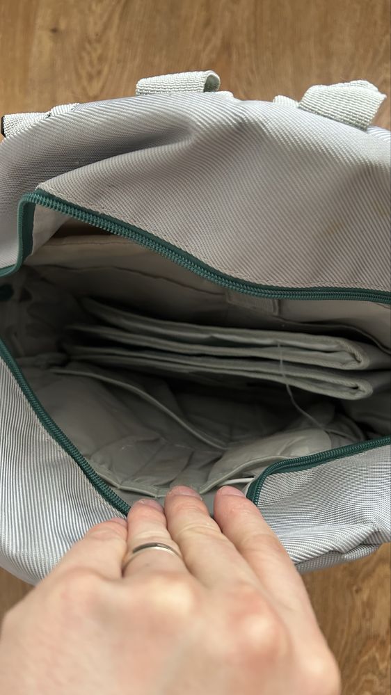 Ghiozdan / rucsac multifunctional gen geanta bebelusului