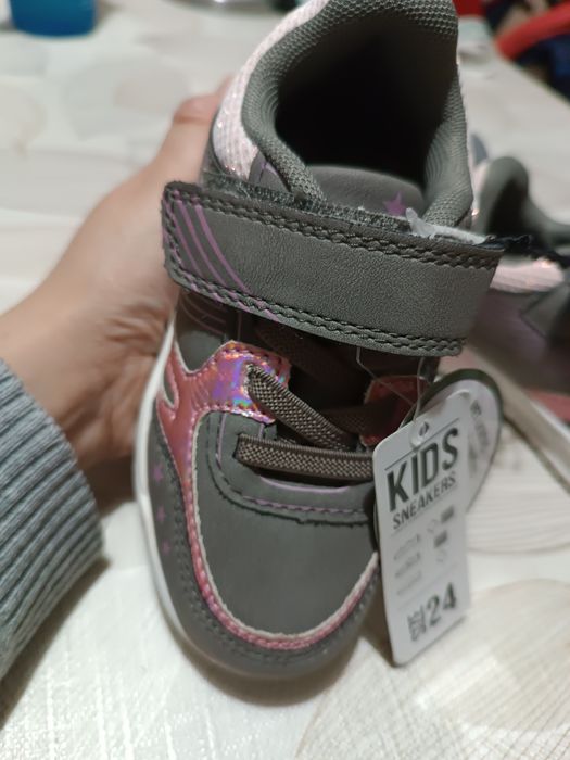 Детски светещи маратонки