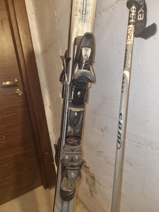 Vand skiuri si bețe