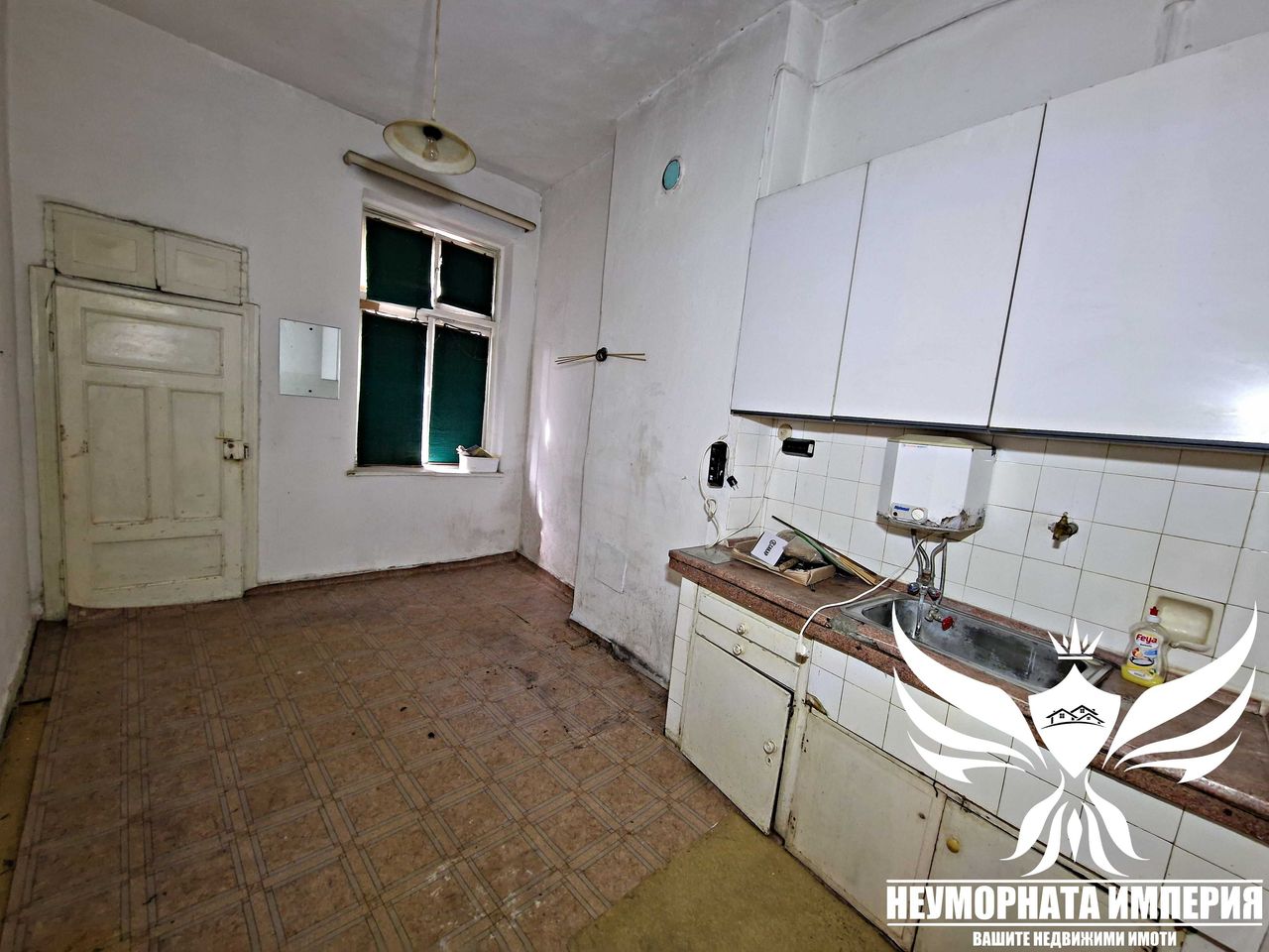 Продава се Тристаен апартамент в Асеновград - 93 кв.м за 1151 €/кв.м - Снимка #6