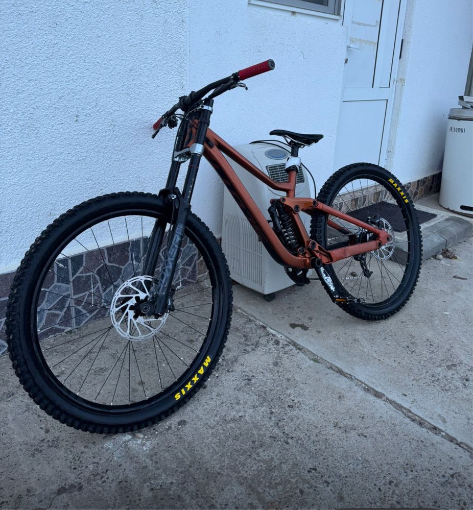DH scott gambler 930 2020