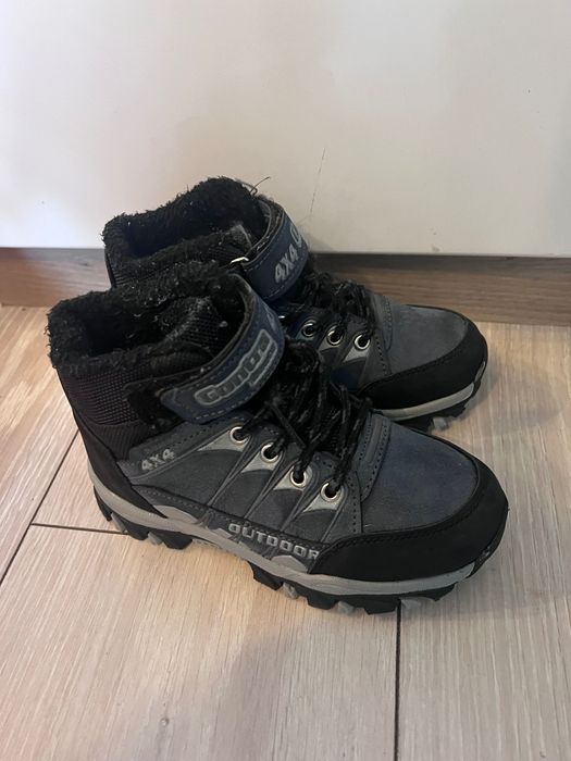 Детски боти за момче