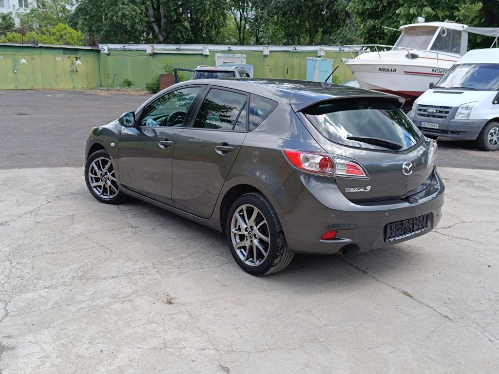 Mazda 3 1.6 benzina 105 cp facelift an 2013