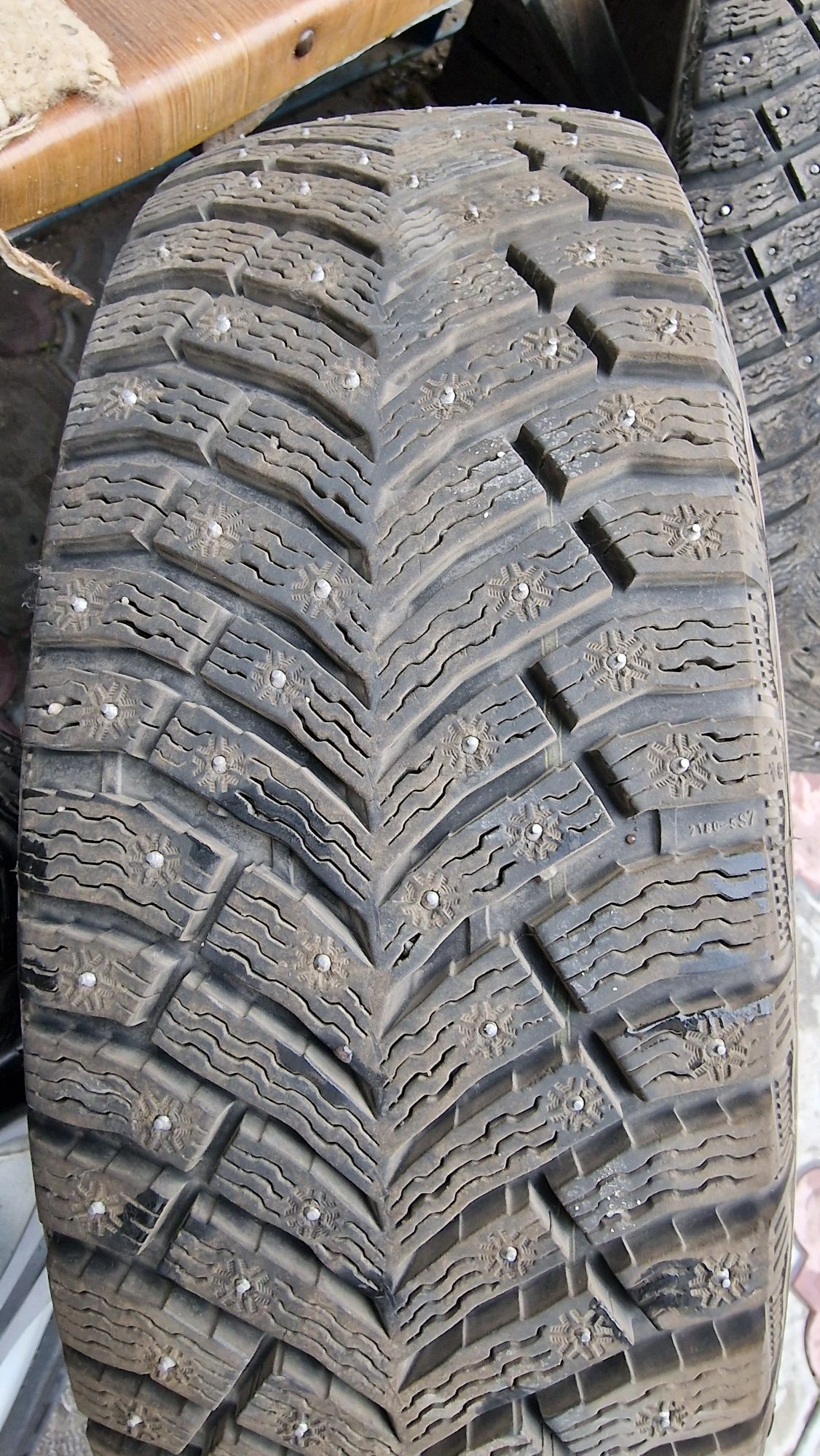 Шины диски на 15. 195/65/R15 / ЦО (DIA): 67.1 mm
Сверловка (PCD): 5