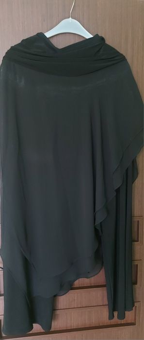 Pantalon negru cu fustă şi corset
