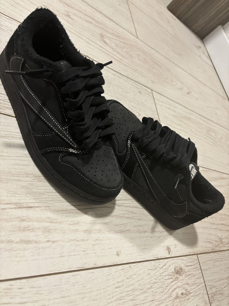 jordan 1 low travis scott  black phantom