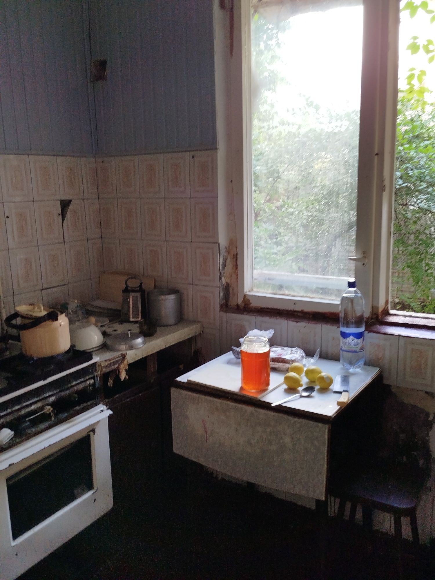 Продам квартиру Уч- тепа 13 квартал.фархадский  4-х ком-я.