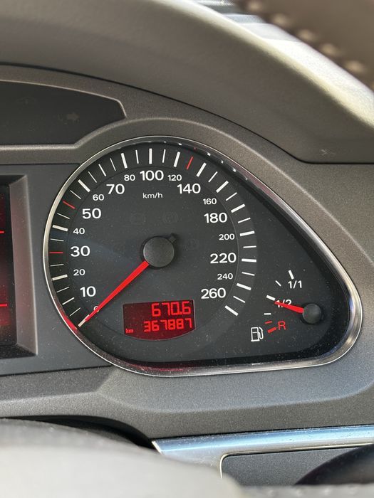 Audi A6.