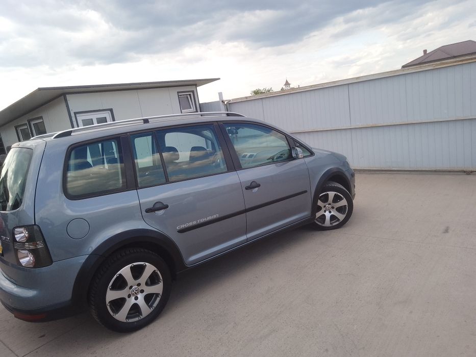 WV*TOURAN/CROSS/2000Diezel*Euro 4.Privat Germania!
