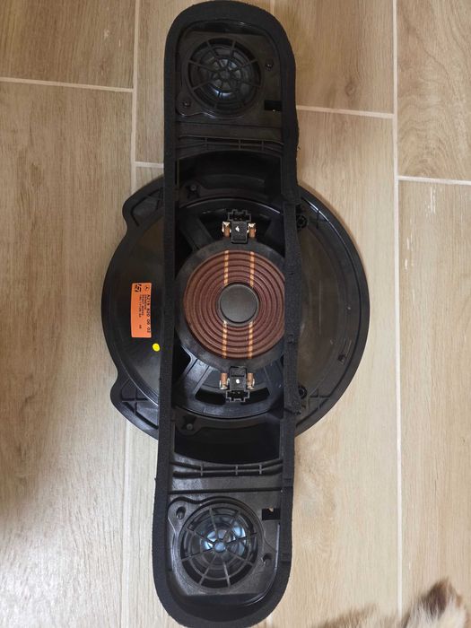 W211 harman kardon- субууфер