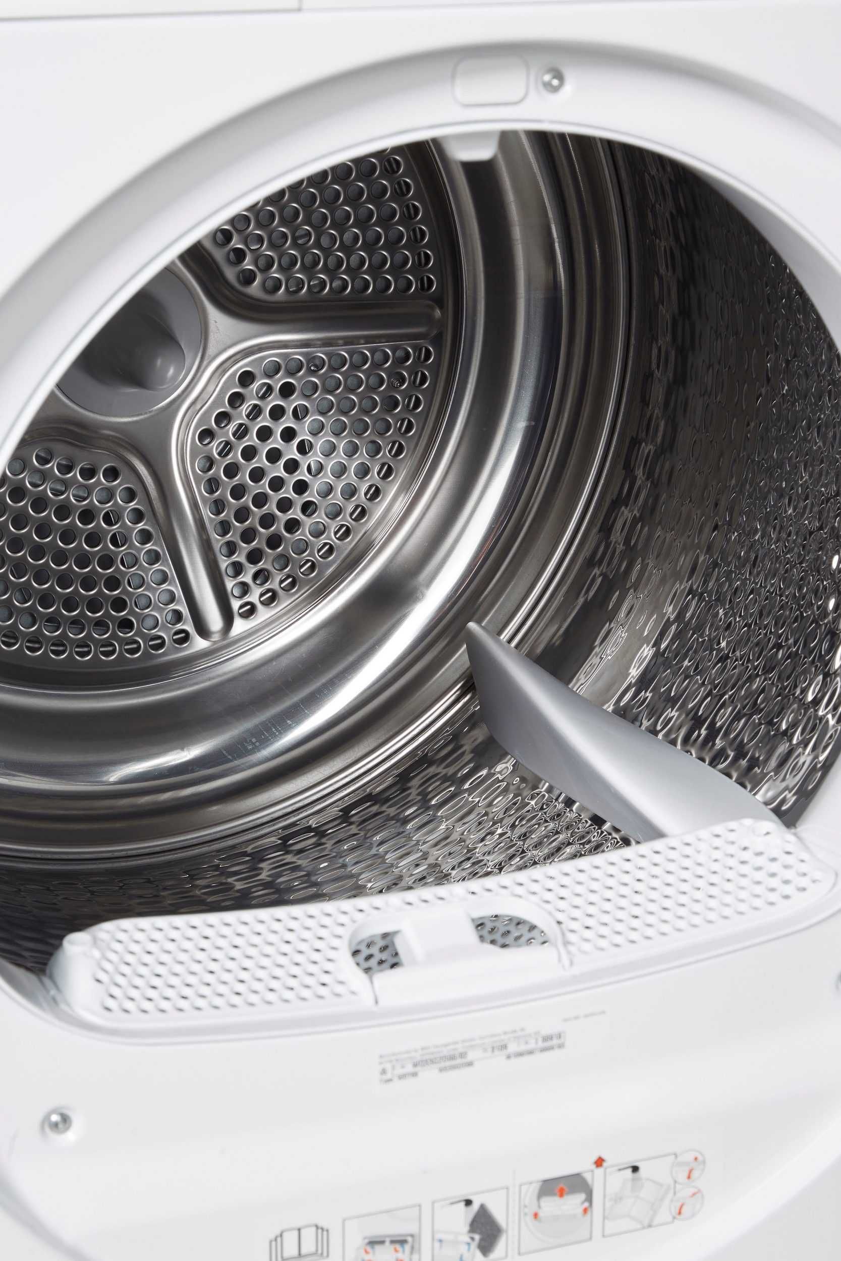 Сушилня с термопомпа SIEMENS WQ33G2D00