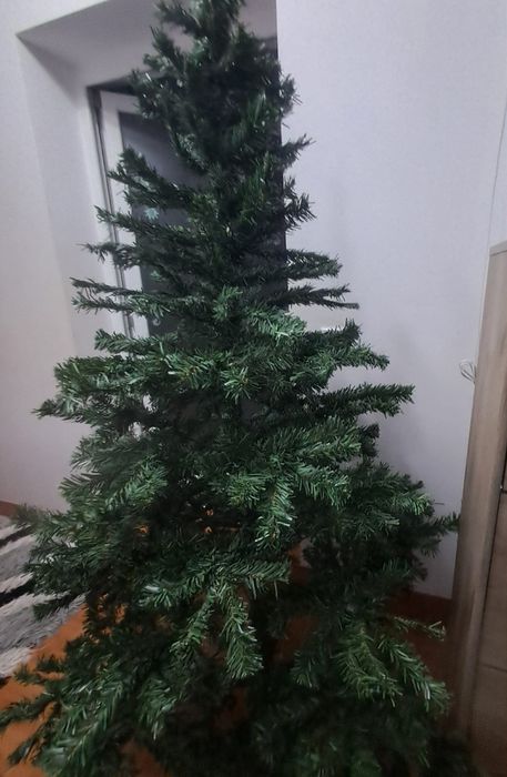Brad artificial  180 cm înălțime