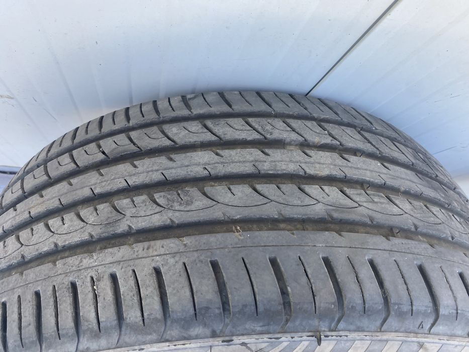 Летни гуми 275/45 20