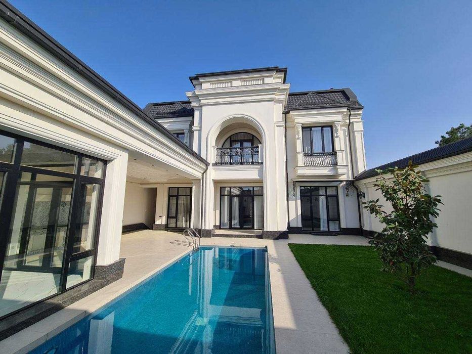 ДОМ
центр Луначарского
5 соток
550 м² Бассейн, сауна
