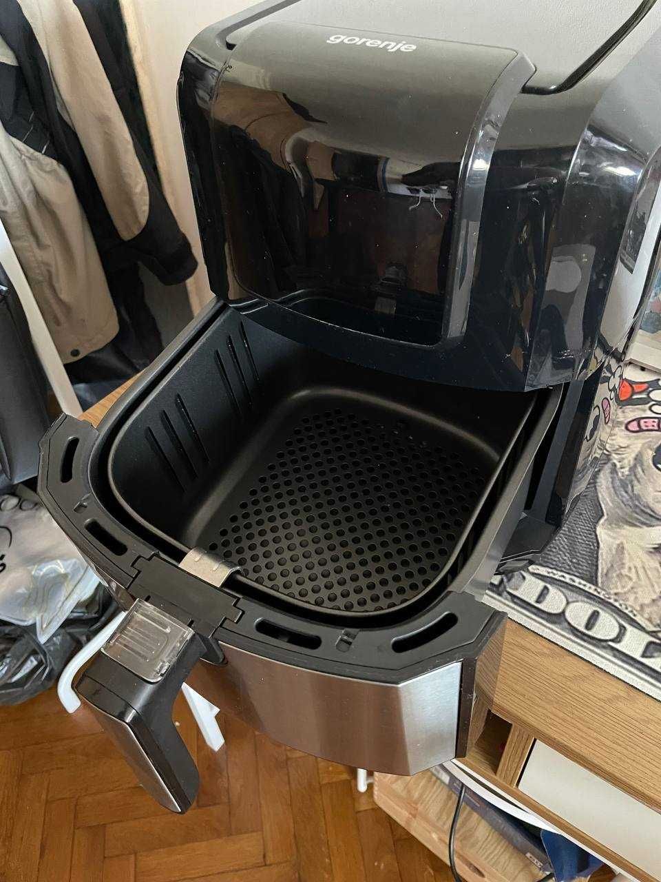 Фрайър Фритюрник с горещ въздух GORENJE AF1700DB В перфектно състояние