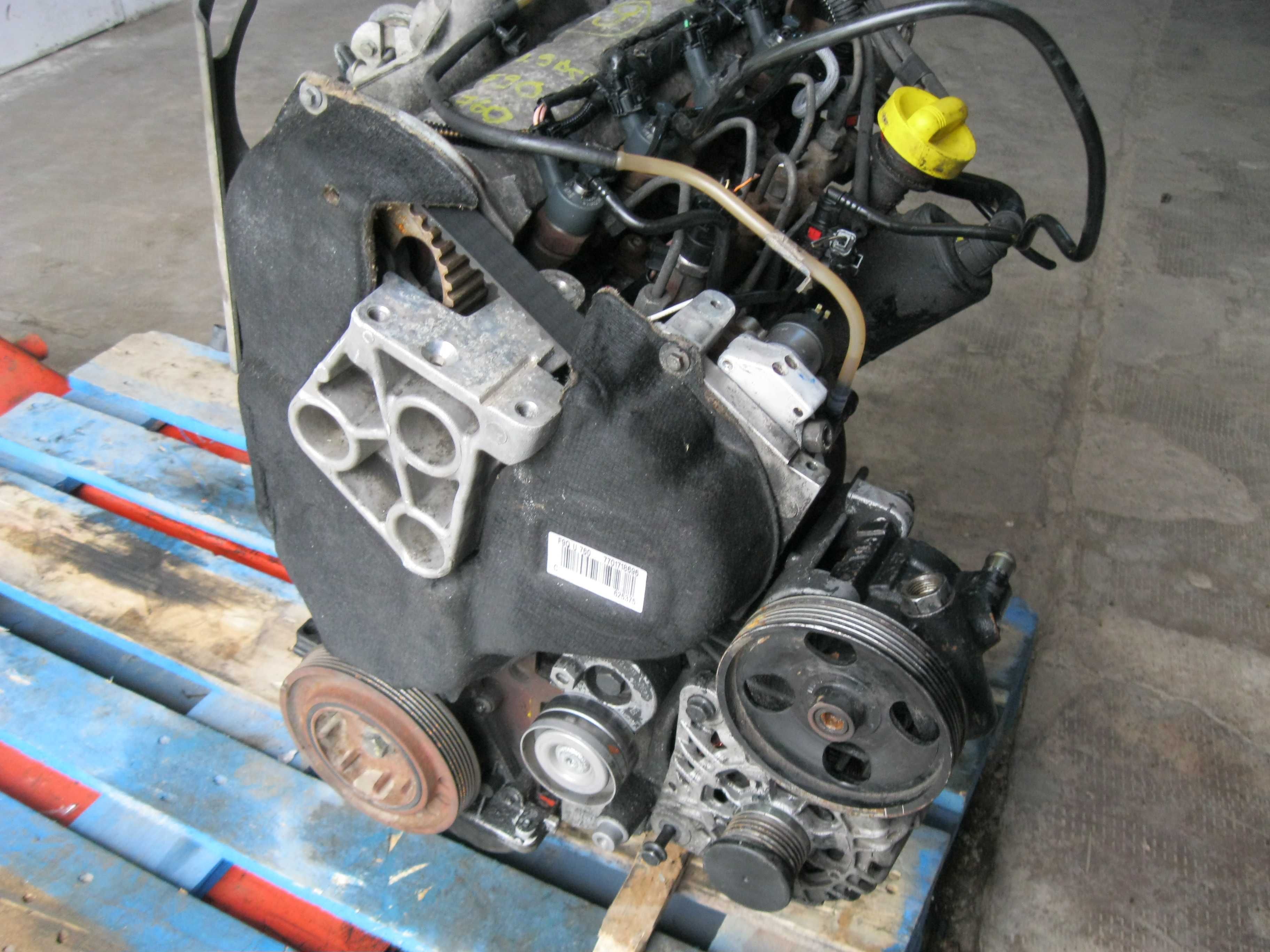 Alternator&CompresorAC 1,9DCI*F9Q760*120CpEuro3OpelVIVARO139000kmFrant