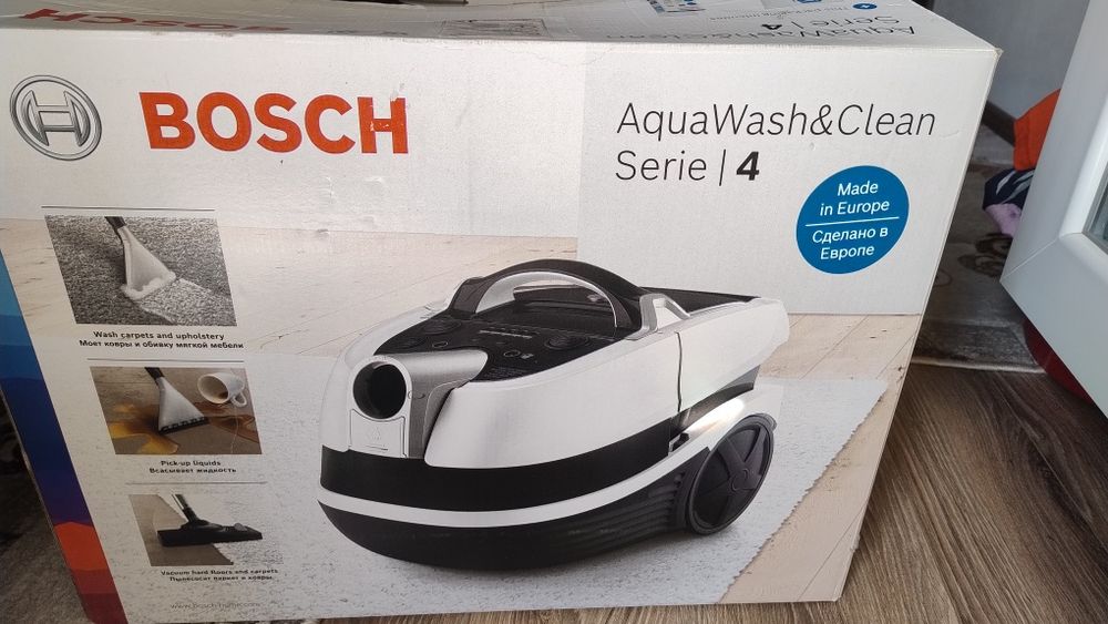Vând aspirator Bosch cu spălare BWD 421PET